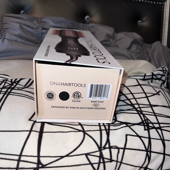 DNA HAIR TOOLs$ -INFRARED BLOWOUTBRUSH -new never used ROSEGOLD - Picture 2 of 2